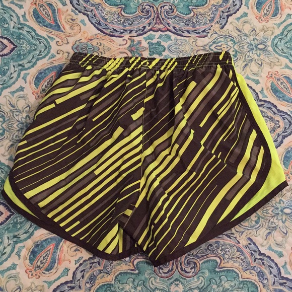 Nike Dry-fit running shorts - Picture 2 of 4